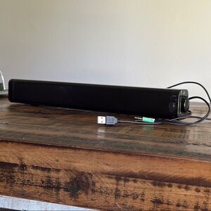 18” GPX Bluetooth sound bar and or aux